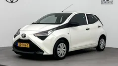 Wit Gebruikt 2019 Toyota Aygo Hatchback | € 9.745 (Eerlijke prijs)