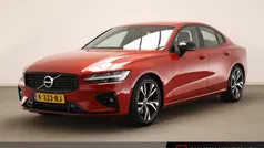 Oranje Gebruikt 2021 Volvo S60 R-Design Sedan | € 30.195 (Eerlijke prijs)