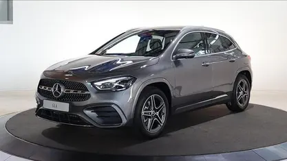 Grijs Nieuw 2025 Mercedes GLA180 Business SUV | € 55.800 (Eerlijke prijs)