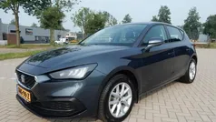 Grijs Gebruikt 2021 Seat Leon Style Hatchback | € 22.250 (Eerlijke prijs)