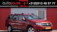 Rood Gebruikt 2016 Dacia Logan MCV Ambiance MPV | € 4.999 (Eerlijke prijs)