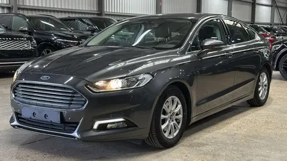 Grijs Gebruikt 2016 Ford Mondeo Titanium Sedan | € 9.800 (Eerlijke prijs)