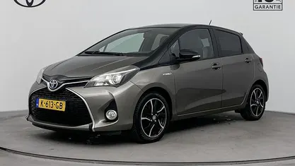 Gebruikt 2016 Toyota Yaris Hybrid Hatchback | € 14.945 (Eerlijke prijs)