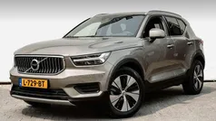 Grijs Gebruikt 2021 Volvo XC40 Inscription SUV | € 25.940 (Eerlijke prijs)