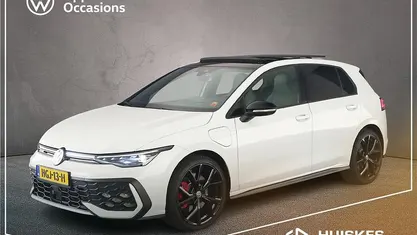 Wit Occasion 2025 VW Golf VIII GTE Hatchback | € 45.400 (Eerlijke prijs)