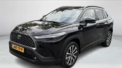 Zwart Gebruikt 2025 Toyota Corolla Cross Style SUV | € 38.850 (Eerlijke prijs)