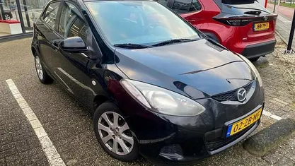Occasion 2007 Mazda 2 Touring Hatchback | € 2.280 (Eerlijke prijs)