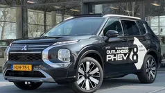 Zwart Nieuw 2025 Mitsubishi Outlander Instyle SUV | € 59.495 (Eerlijke prijs)