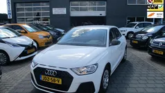 Wit Gebruikt 2023 Audi A1 Sportback Proline Hatchback | € 22.740 (Eerlijke prijs)
