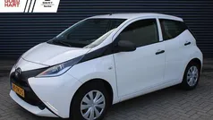 Wit Gebruikt 2018 Toyota Aygo Hatchback | € 8.945 (Eerlijke prijs)