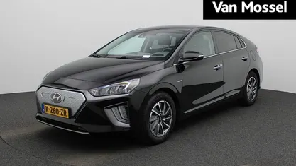 Zwart Gebruikt 2021 Hyundai Ioniq Comfort Hatchback | € 16.400 (Eerlijke prijs)