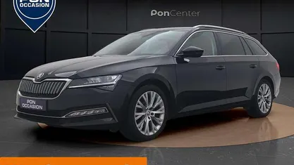 Gebruikt 2023 Skoda Superb Business Line Hatchback | € 28.950 (Eerlijke prijs)