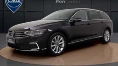 Zwart Gebruikt 2022 VW Passat GTE Stationwagen | € 25.950 (Goede deal)