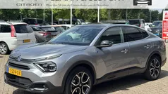 Grijs Gebruikt 2023 Citroën e-C4 Shine Sedan | € 20.745 (Eerlijke prijs)