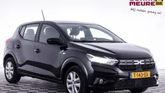 Zwart Gebruikt 2023 Dacia Sandero Expression Hatchback | € 14.900 (Super prijs)