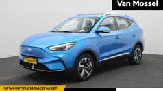 Blauw Gebruikt 2023 MG ZS Luxury Sedan | € 21.444 (Eerlijke prijs)