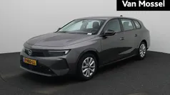 Grijs Gebruikt 2023 Opel Astra Stationwagen | € 22.900 (Eerlijke prijs)