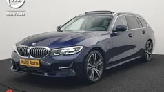 Blauw Gebruikt 2022 BMW 330 Luxury Line Stationwagen | € 34.940 (Eerlijke prijs)
