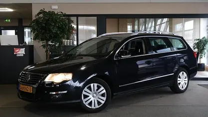 Occasion VW Passat Highline 122 PK (89 kW) 2010 Zwart Stationwagen
