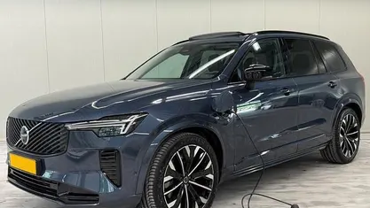 Occasion Volvo XC90 Plus 310 PK (228 kW) 2025 Blauw (metallic) SUV