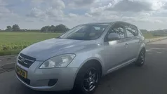 Gebruikt 2007 Kia Ceed Hatchback | € 2.250 (Eerlijke prijs)