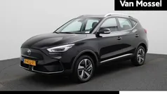 Zwart Gebruikt 2022 MG ZS Comfort Sedan | € 18.995 (Eerlijke prijs)