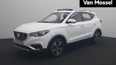 Gebruikt 2020 MG ZS Luxury Sedan | € 14.995 (Eerlijke prijs)
