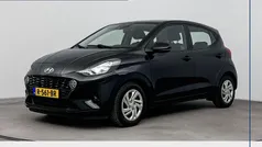 Zwart Gebruikt 2022 Hyundai i10 Comfort Hatchback | € 12.900 (Eerlijke prijs)