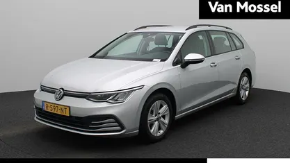 Grijs Gebruikt 2022 VW Golf VIII Life Stationwagen | € 19.900 (Eerlijke prijs)
