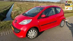 Rood Gebruikt 2007 Peugeot 107 Hatchback | € 1.000 (Eerlijke prijs)