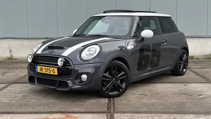 Grijs (metallic) Gebruikt 2016 Mini Cooper S Hatchback | € 15.550 (Eerlijke prijs)