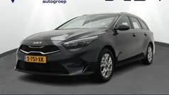 Grijs Gebruikt 2023 Kia Ceed Stationwagen | € 21.950 (Eerlijke prijs)