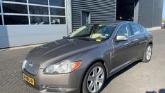 Grijs, metallic lak Gebruikt 2009 Jaguar XF Premium Luxury Sedan | € 4.950 (Eerlijke prijs)