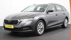 Grijs Gebruikt 2023 Skoda Octavia Business Line Stationwagen | € 29.940 (Eerlijke prijs)