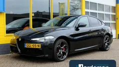 Zwart Gebruikt 2019 Alfa Romeo Giulia Veloce Sedan | € 30.990 (Goede deal)