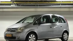 Gebruikt 2004 Opel Meriva Cosmo MPV | € 1.650 (Eerlijke prijs)