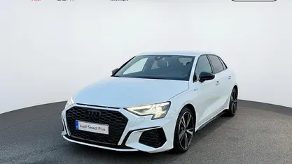 Wit Occasion 2022 Audi A3 Sportback S-Line Hatchback | € 27.849 (Goede deal)