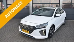 Wit Gebruikt 2017 Hyundai Ioniq Edition Sedan | € 17.830 (Eerlijke prijs)