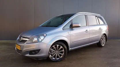 Gebruikt 2011 Opel Zafira Edition MPV | € 6.450 (Eerlijke prijs)