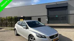 Gebruikt 2013 Volvo V40 Momentum Stationwagen | € 4.699 (Eerlijke prijs)