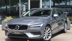 Grijs Gebruikt 2020 Volvo V60 Momentum Stationwagen | € 25.700 (Goede deal)