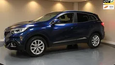 Blauw (metallic) Gebruikt 2016 Renault Kadjar Intens SUV | € 11.440 (Eerlijke prijs)