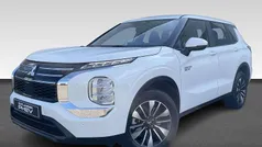 Wit Nieuw 2025 Mitsubishi Outlander SUV | € 47.930 (Eerlijke prijs)