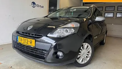 Occasion Renault Clio GrandTour Authentique 101 PK (74 kW) 2011 Zwart Stationwagen