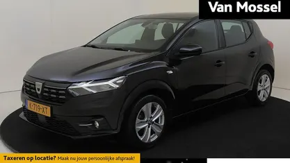 Zwart Gebruikt 2021 Dacia Sandero Comfort Hatchback | € 12.935 (Eerlijke prijs)