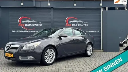 Grijs Gebruikt 2013 Opel Insignia Design Edition Hatchback | € 6.750 (Super prijs)