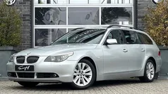 Grijs Gebruikt 2004 BMW 545 Comfort Edition Stationwagen | € 9.999 (Eerlijke prijs)