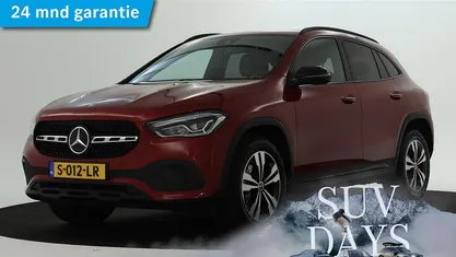 Rood metallic Gebruikt 2021 Mercedes GLA250 Premium SUV | € 35.495 (Goede deal)