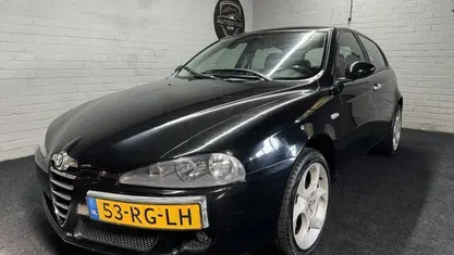 Zwart Gebruikt 2005 Alfa Romeo 147 Veloce Hatchback | € 1.445 (Eerlijke prijs)