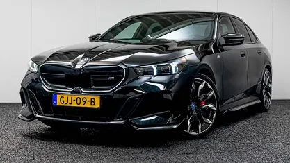 Gebruikt 2024 BMW i5 M Performance Sedan | € 79.995 (Eerlijke prijs)